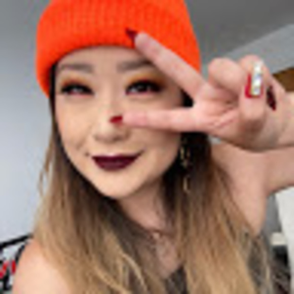 Meet your Posher, Sarah - Picture 1 of 1